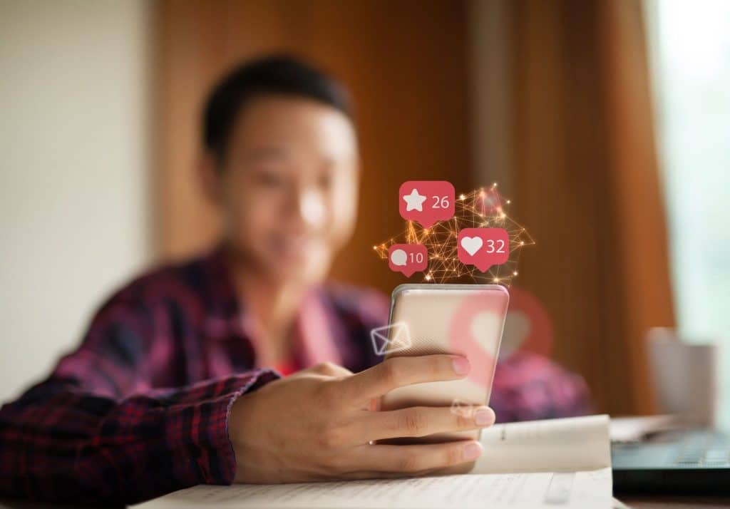 redes sociales en la adolescencia