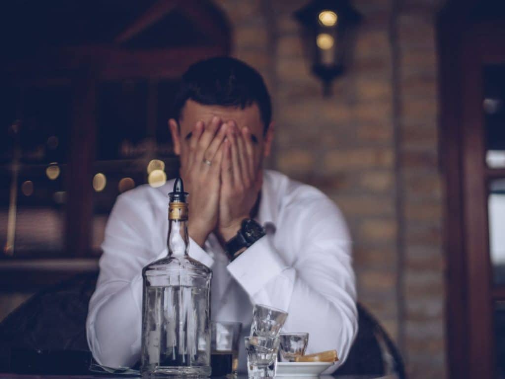 síntomas del alcoholismo